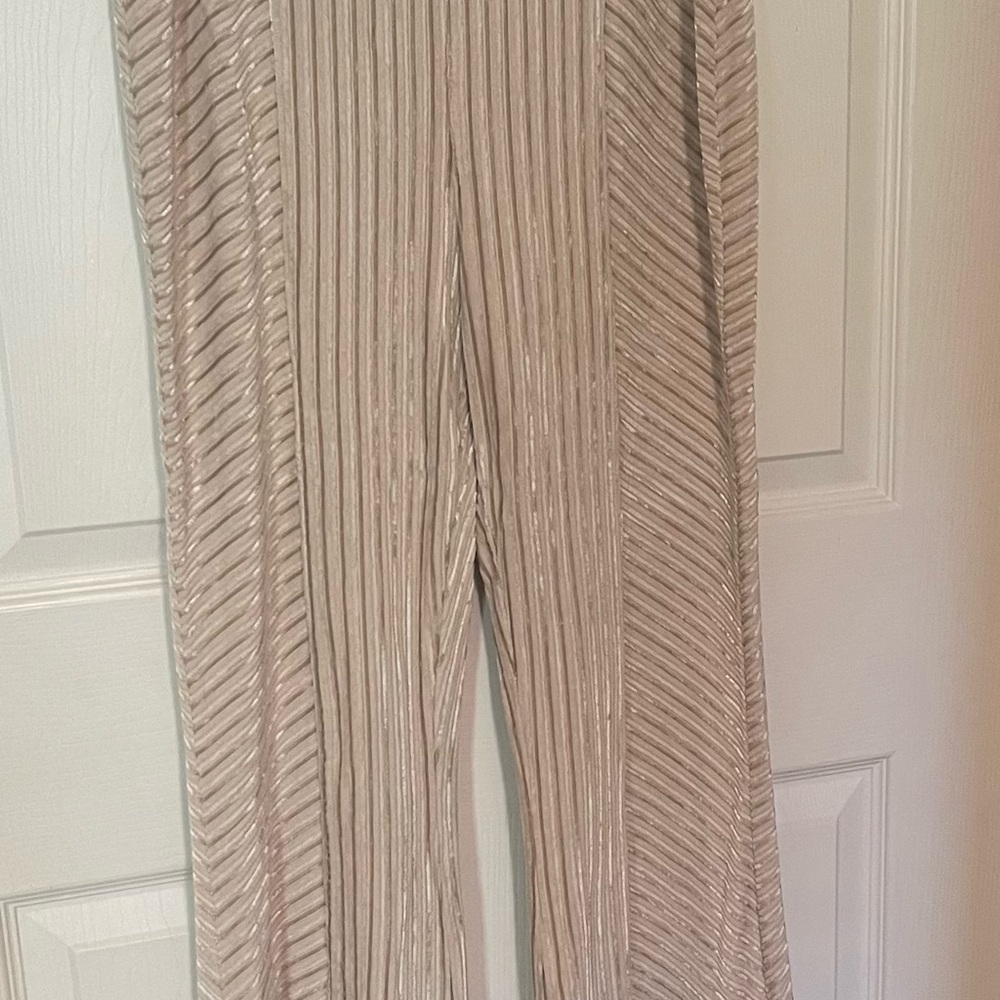 Free People Penny Pull on velvet pants. - Picture 5 of 6